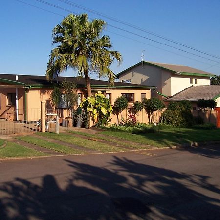 Birdcage B&B Amanzimtoti Exterior photo